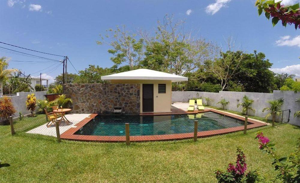 Villa Des Frangipanes La Gaulette Bagian luar foto
